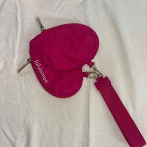 Lululemon Heart Wristlet Pouch - Fuchsia Pink